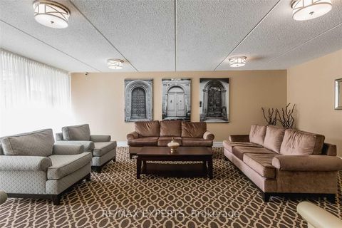 Photo 5 at 306 - 2 Glamorgan Avenue, Dorset Park, Toronto