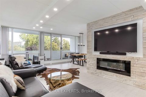 Photo 8 at 306 - 2 Glamorgan Avenue, Dorset Park, Toronto