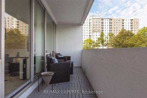 Photo 17 at 306 - 2 Glamorgan Avenue, Dorset Park, Toronto