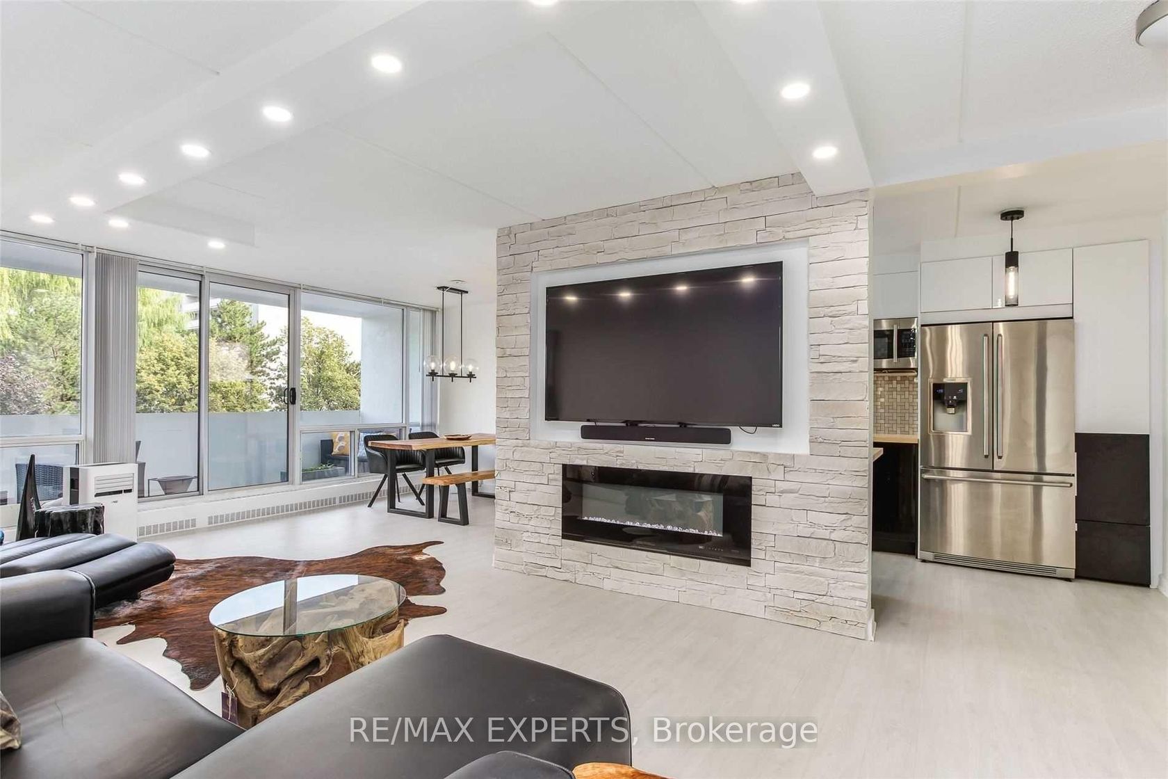 306 - 2 Glamorgan Avenue, Dorset Park, Toronto 