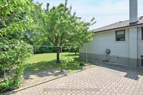 Photo 7 at 67 Netherford Road, Maple, Vaughan