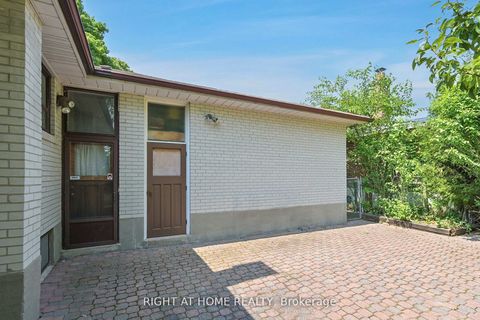 Photo 8 at 67 Netherford Road, Maple, Vaughan