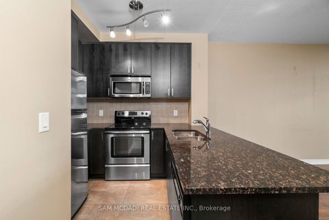 Photo 4 at 1616 - 9235 Jane Street, Maple, Vaughan