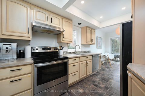 Photo 7 at 30 Nelson Street, BR Bronte, Oakville