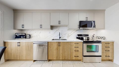 Photo 12 at 16 Magdalena Court, Jamestown, Toronto Photo 12 at 16 Magdalena Court, Jamestown, Toronto