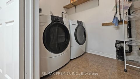 Photo 34 at 16 Magdalena Court, Jamestown, Toronto Photo 34 at 16 Magdalena Court, Jamestown, Toronto