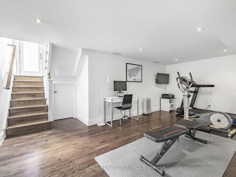 Photo 13 at 183 Wychwood Avenue, Cedarvale, Toronto