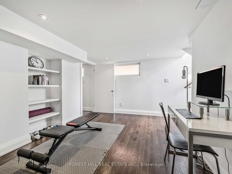 Photo 14 at 183 Wychwood Avenue, Cedarvale, Toronto