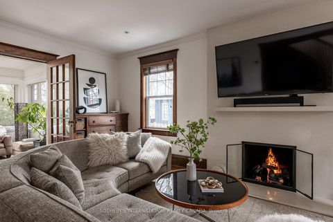 Photo 3 at 77 Catherine Avenue, Aurora Village, Aurora Photo 3 at 77 Catherine Avenue, Aurora Village, Aurora