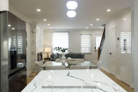 Photo 6 at 77 Hatherley Road, Fairbank, Toronto