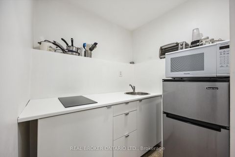 Photo 32 at 658 Davenport Road, Casa Loma, Toronto Photo 32 at 658 Davenport Road, Casa Loma, Toronto