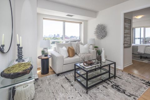 Photo 4 at 740 - 60 Heintzman Street, Junction Area, Toronto