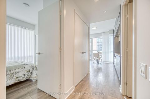 Photo 2 at 1905 - 15 Grenville Street, Bay Street Corridor, Toronto