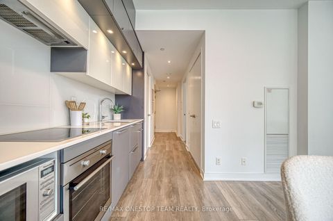 Photo 6 at 1905 - 15 Grenville Street, Bay Street Corridor, Toronto