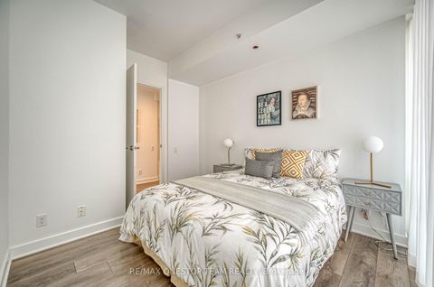 Photo 16 at 1905 - 15 Grenville Street, Bay Street Corridor, Toronto