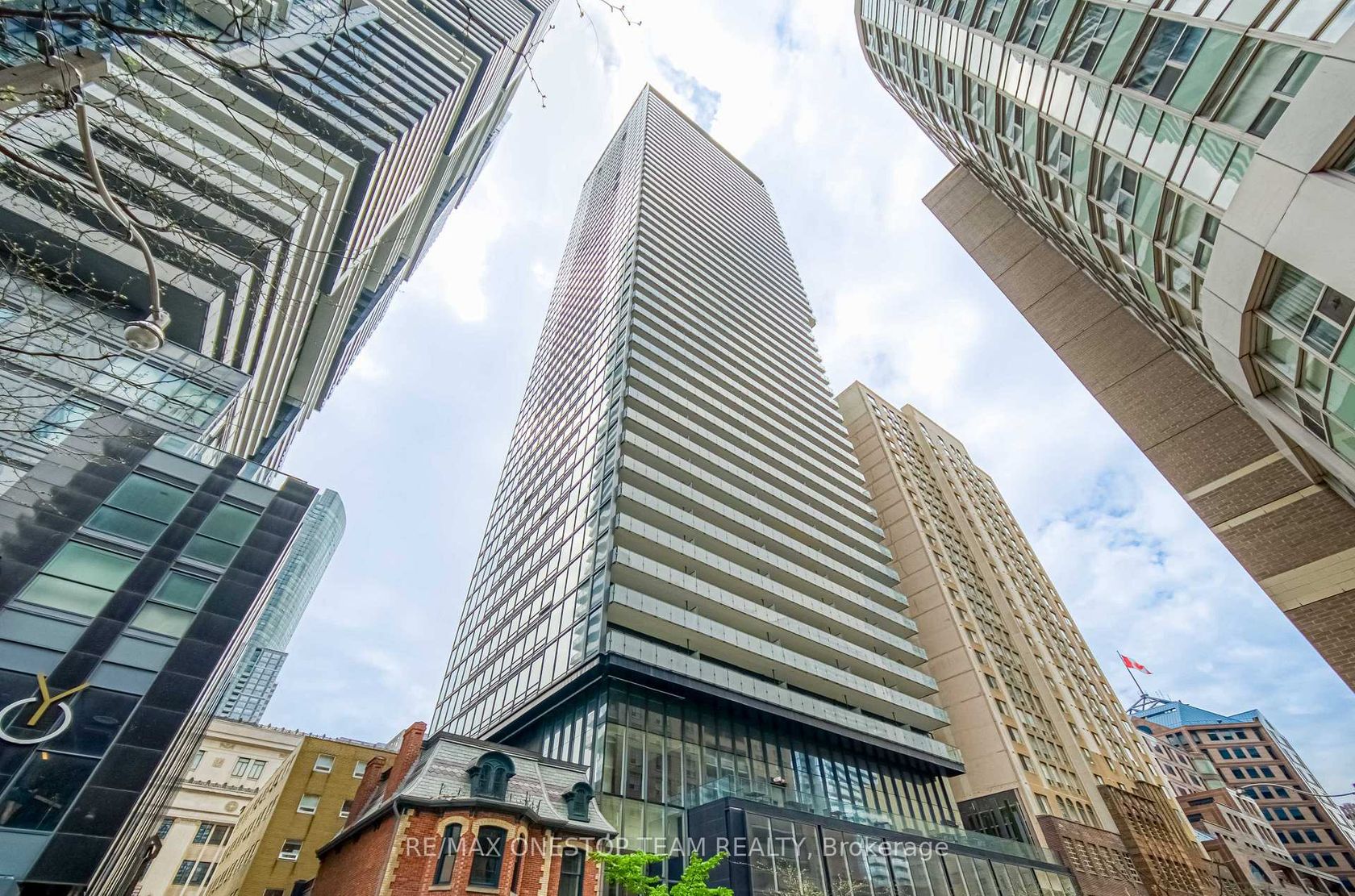 1905 - 15 Grenville Street, Bay Street Corridor, Toronto 