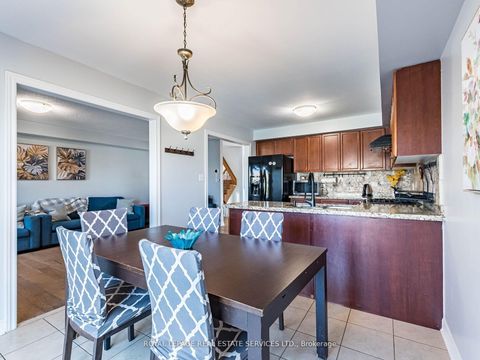 Photo 11 at 3087 Highvalley Road, BC Bronte Creek, Oakville