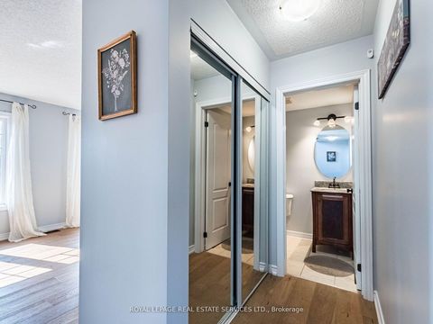 Photo 18 at 3087 Highvalley Road, BC Bronte Creek, Oakville