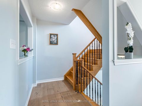 Photo 20 at 3087 Highvalley Road, BC Bronte Creek, Oakville