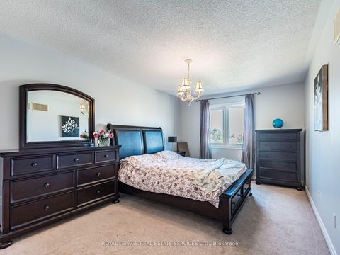 Photo 26 at 3087 Highvalley Road, BC Bronte Creek, Oakville