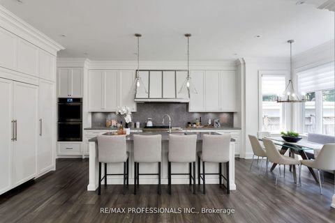 Photo 9 at 38 Lorene Drive, City Centre West, Toronto