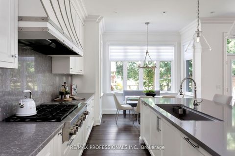 Photo 12 at 38 Lorene Drive, City Centre West, Toronto