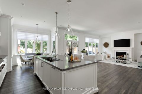 Photo 13 at 38 Lorene Drive, City Centre West, Toronto
