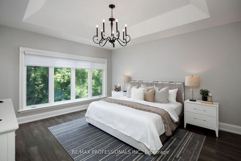 Photo 22 at 38 Lorene Drive, City Centre West, Toronto