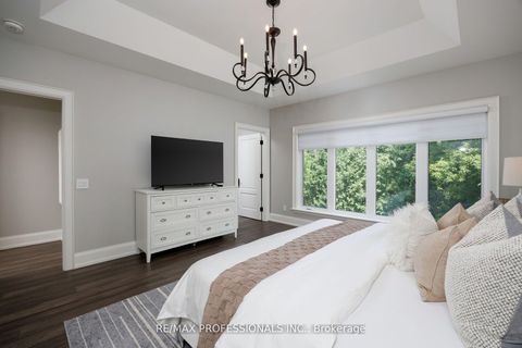 Photo 24 at 38 Lorene Drive, City Centre West, Toronto