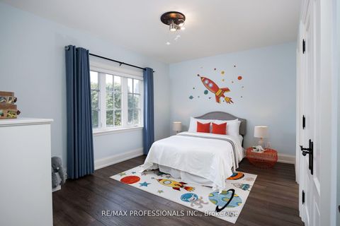 Photo 33 at 38 Lorene Drive, City Centre West, Toronto