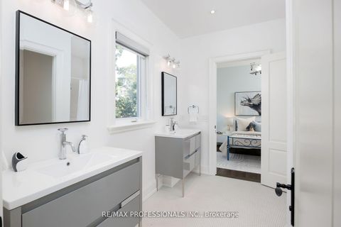Photo 36 at 38 Lorene Drive, City Centre West, Toronto