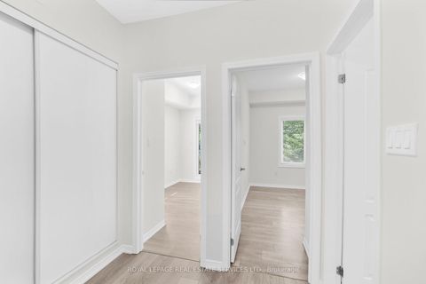Photo 9 at 225 - 15 Coneflower Crescent, Branson, Toronto