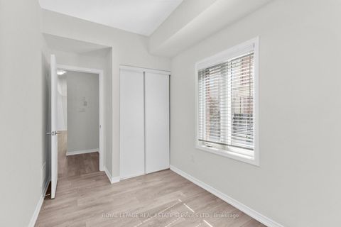 Photo 14 at 225 - 15 Coneflower Crescent, Branson, Toronto