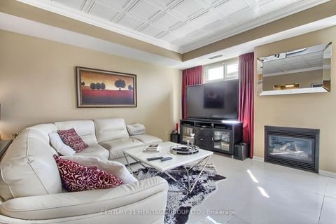 Photo 5 at PH6 - 550 Front Street W, Waterfront Communities C1, Toronto