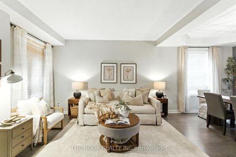 Photo 4 at 122 Estate Garden Drive, Oak Ridges, Richmond Hill