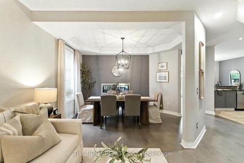Photo 7 at 122 Estate Garden Drive, Oak Ridges, Richmond Hill