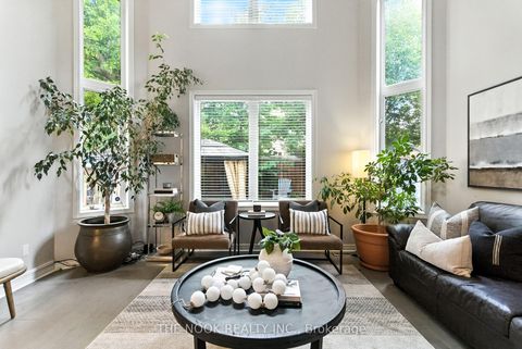 Photo 19 at 122 Estate Garden Drive, Oak Ridges, Richmond Hill