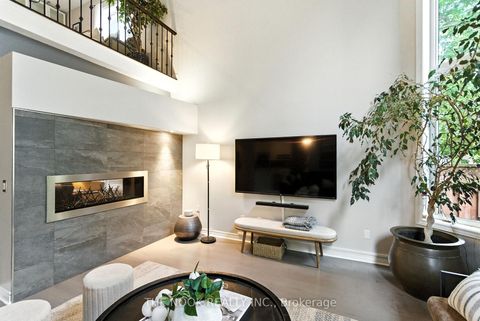 Photo 20 at 122 Estate Garden Drive, Oak Ridges, Richmond Hill