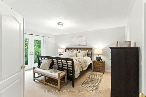 Photo 26 at 122 Estate Garden Drive, Oak Ridges, Richmond Hill
