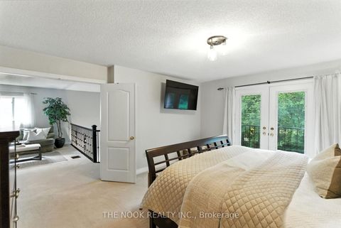 Photo 27 at 122 Estate Garden Drive, Oak Ridges, Richmond Hill