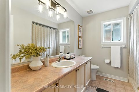 Photo 36 at 122 Estate Garden Drive, Oak Ridges, Richmond Hill