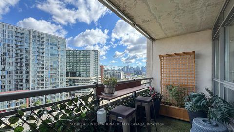 Photo 17 at 1123 - 38 Joe Shuster Way, Niagara, Toronto