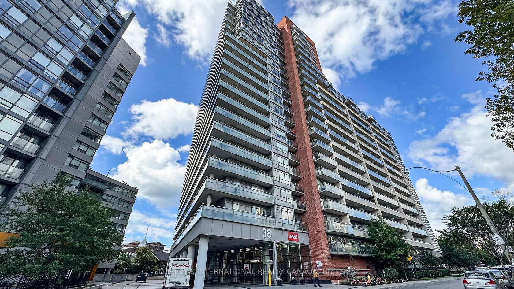 1123 - 38 Joe Shuster Way, Niagara, Toronto 
