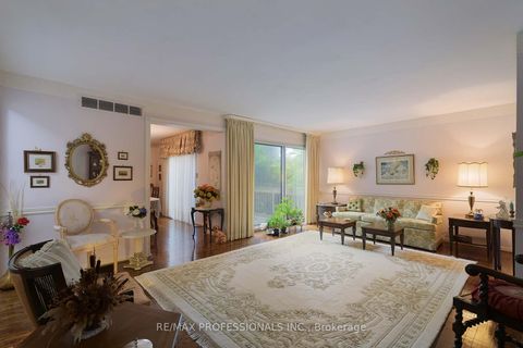 Photo 8 at 15 Raintree Path, West Deane, Toronto