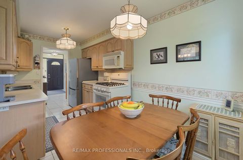 Photo 12 at 15 Raintree Path, West Deane, Toronto