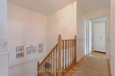 Photo 16 at 15 Raintree Path, West Deane, Toronto