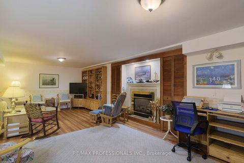 Photo 23 at 15 Raintree Path, West Deane, Toronto