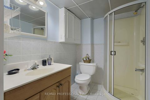 Photo 25 at 15 Raintree Path, West Deane, Toronto