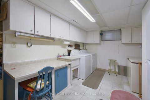 Photo 26 at 15 Raintree Path, West Deane, Toronto