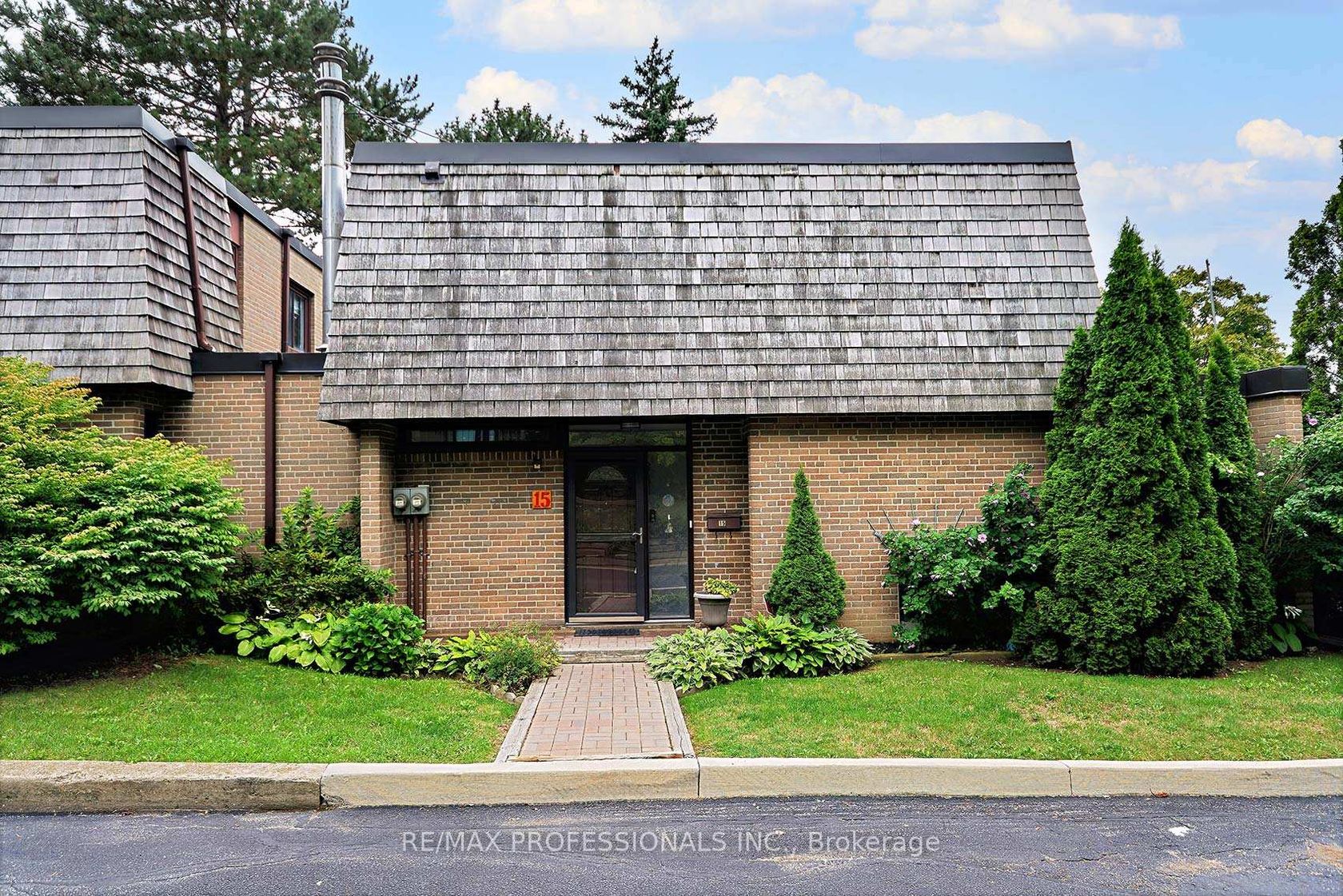 15 Raintree Path, West Deane, Toronto 